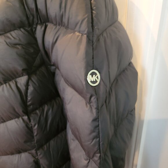 NWOT Michael Kors Chevron Quilted Nylon Packable Puffer Jacket Black - Picture 7 of 16